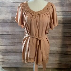 Blu Pepper Women’s Shirt Size M.